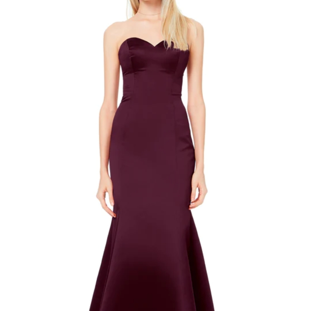 Elegant Strapless Wine/Purple Evening Gown